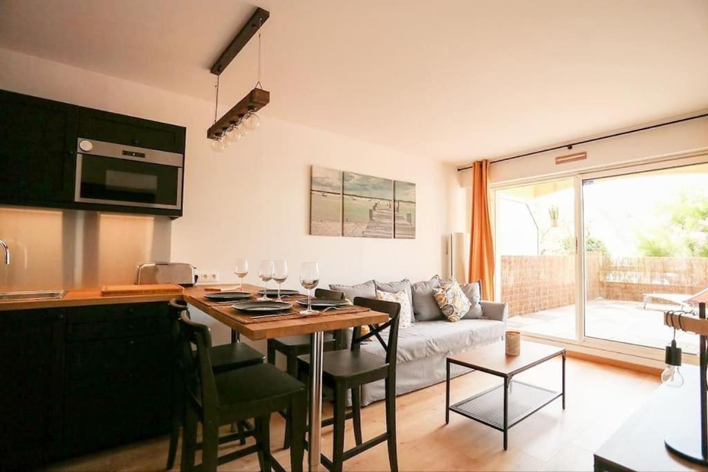 Le Balmoral - A 1 Min - Menage Inclus - Terrasse Lumineuse Apartment Wimereux